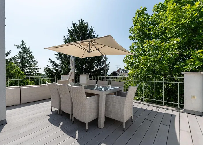 Giselle Holiday home Balatonalmadi